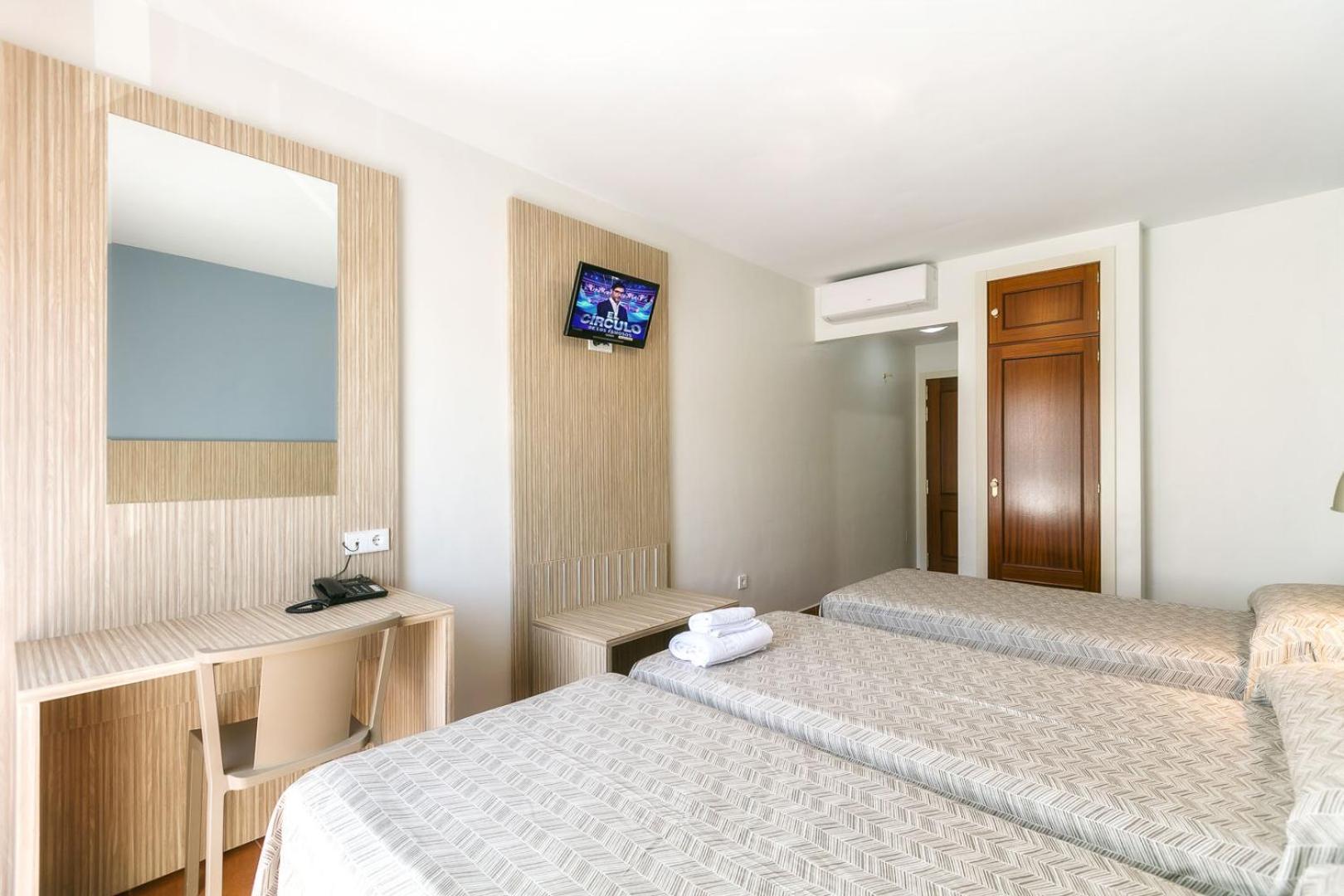 Hotel Galicia フエンヒロラ エクステリア 写真
