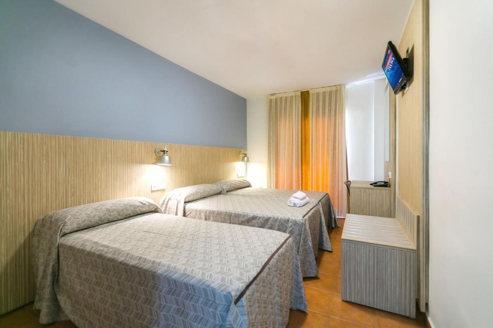 Hotel Galicia フエンヒロラ エクステリア 写真