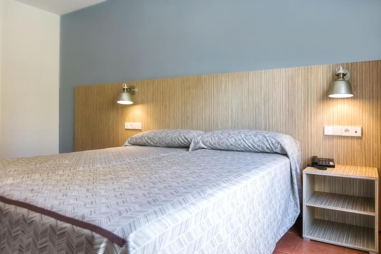Hotel Galicia フエンヒロラ エクステリア 写真