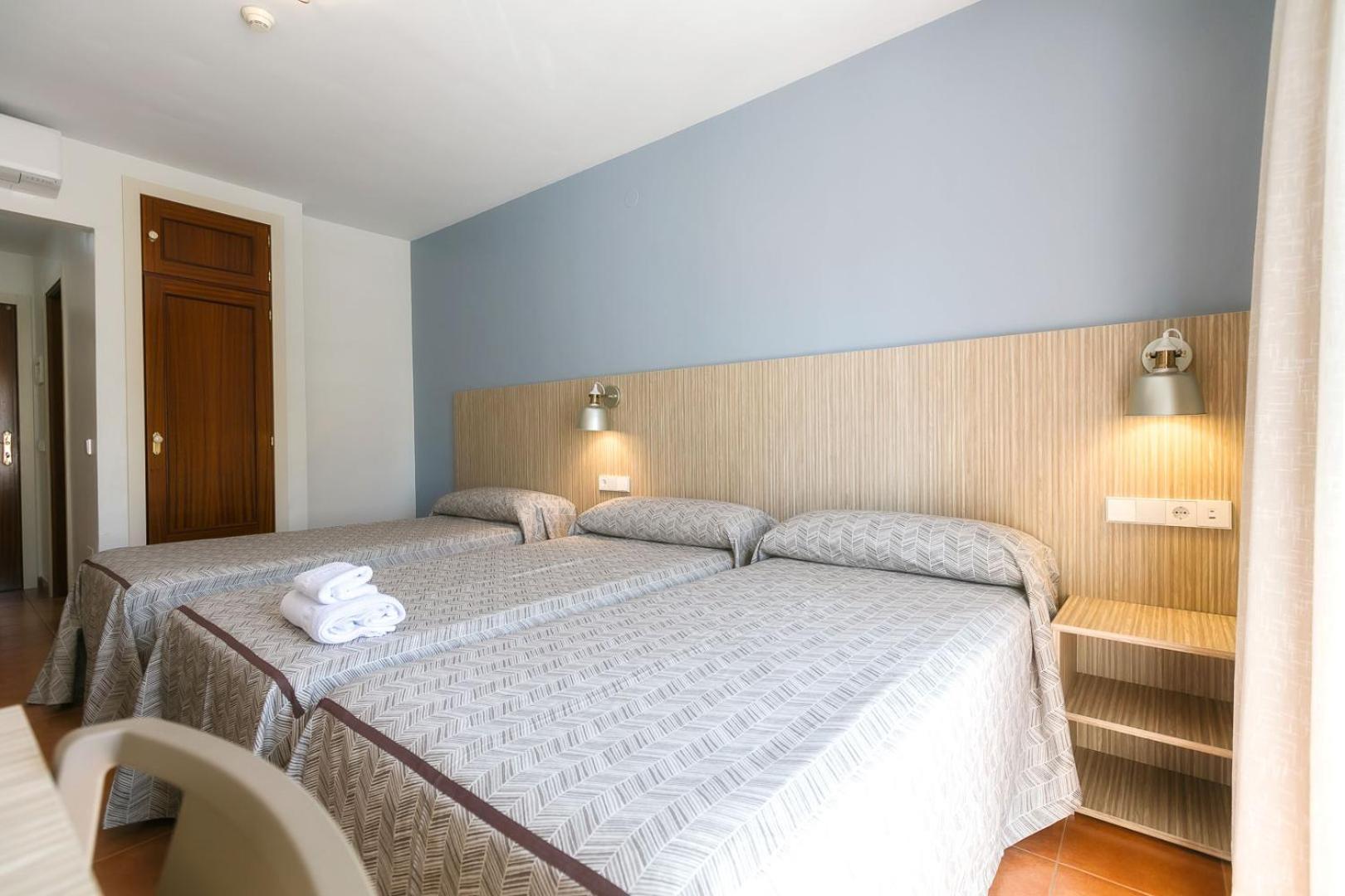 Hotel Galicia フエンヒロラ エクステリア 写真