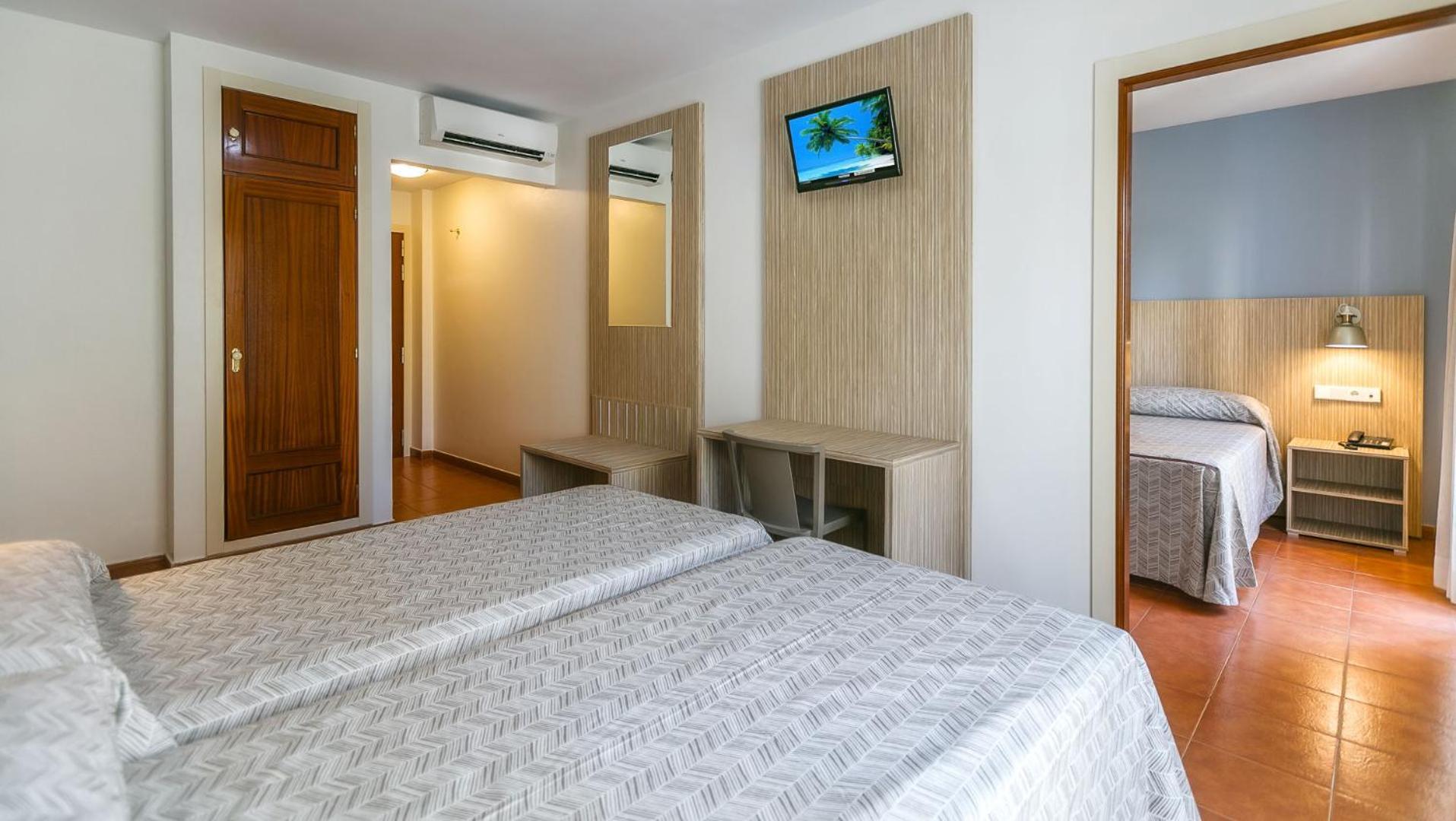 Hotel Galicia フエンヒロラ エクステリア 写真