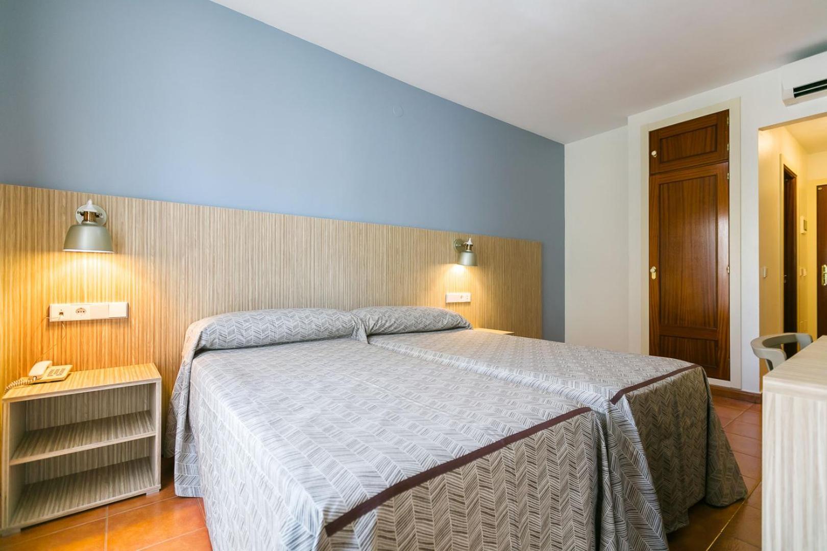 Hotel Galicia フエンヒロラ エクステリア 写真