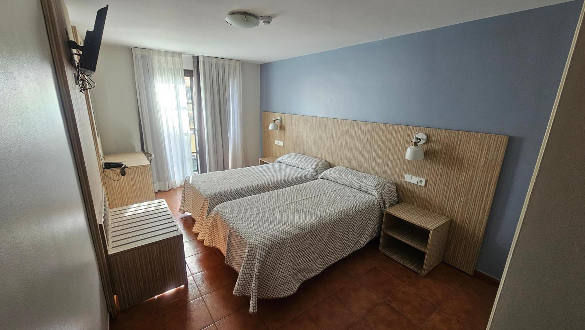 Hotel Galicia フエンヒロラ エクステリア 写真