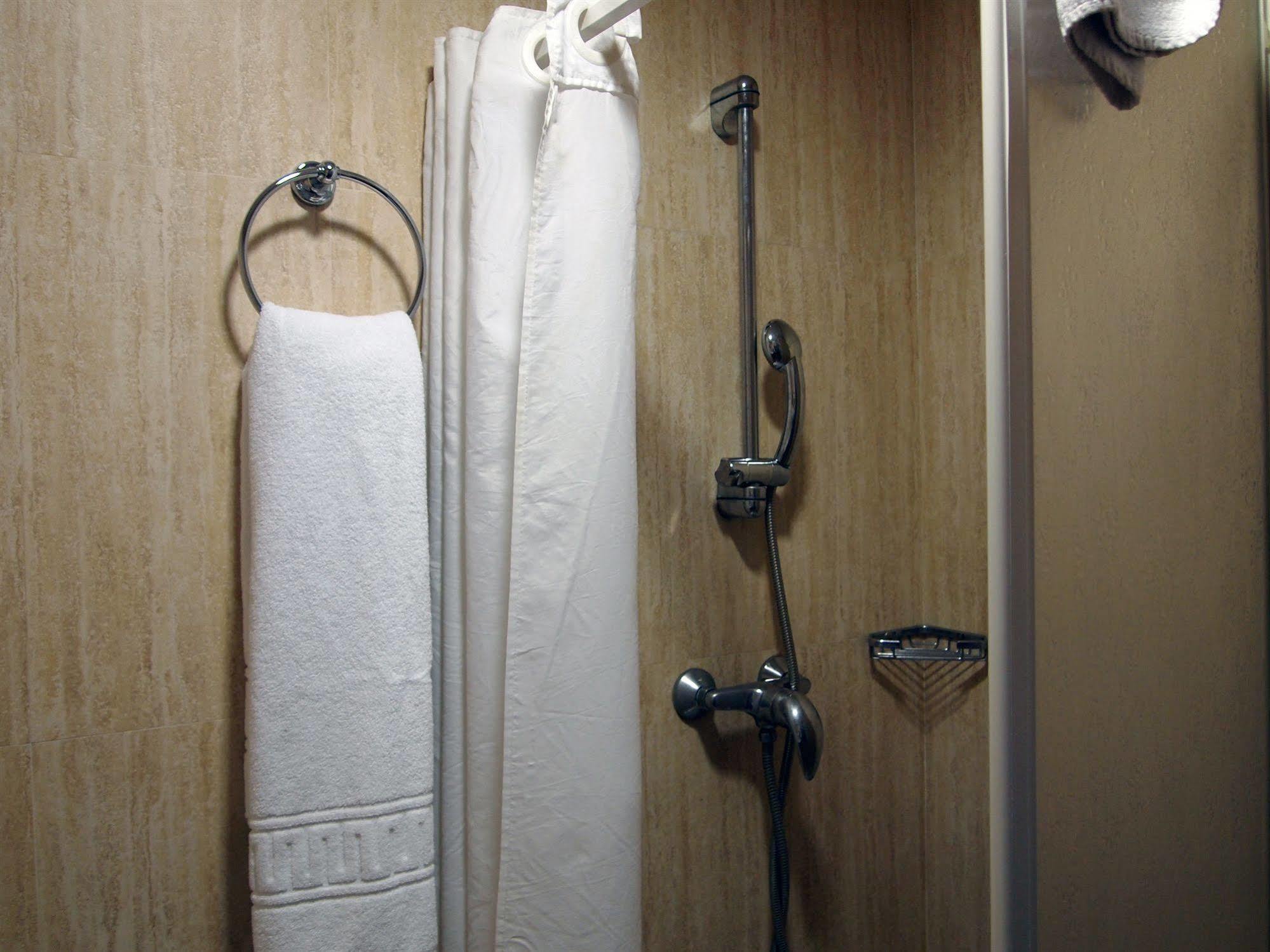 Hotel Galicia フエンヒロラ エクステリア 写真